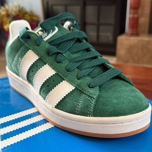 Adidas Campus OOs green and white